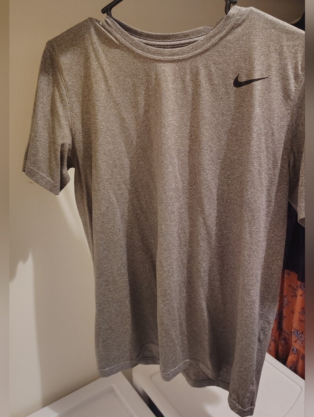 Nike Women's Heather Gray Short Sleeve Performance Tee
